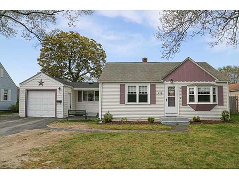 219 Long St, Warwick, RI 02886 photo 1
