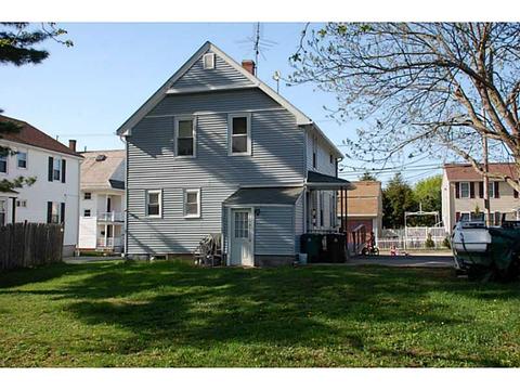 33 Gilbert St, Woonsocket, RI 02895 photo 6