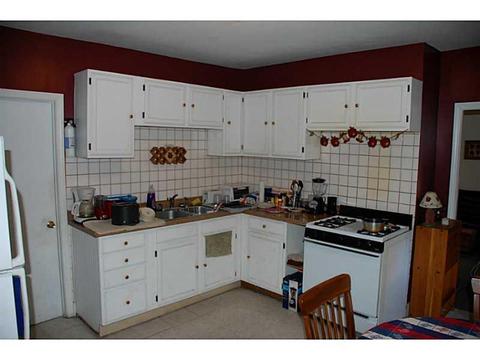 33 Gilbert St, Woonsocket, RI 02895 photo 7