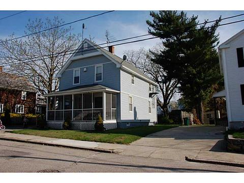 33 Gilbert St, Woonsocket, RI 02895 photo 3
