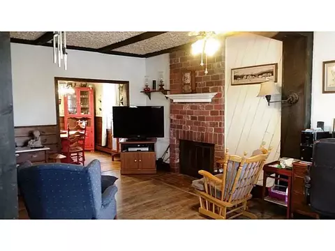 27 Niagara St, Woonsocket, RI 02895 photo 6