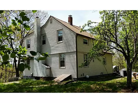 27 Niagara St, Woonsocket, RI 02895 photo 16