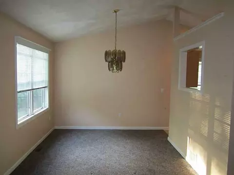 44 Ginger Trl, Coventry, RI 02816 photo 9