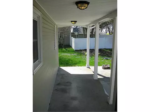 7 Azalea Dr, Westerly, RI 02891 photo 17