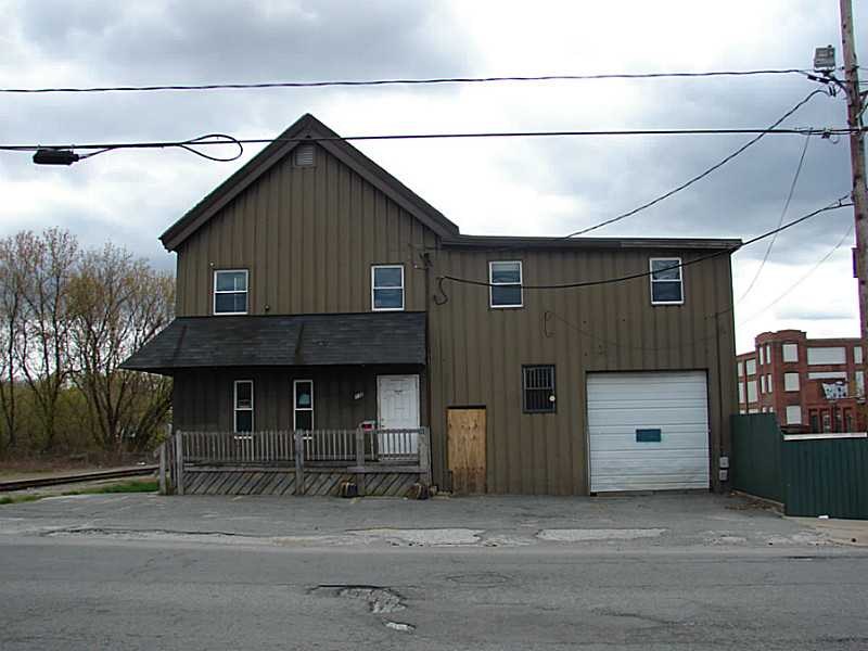 332 River St, Woonsocket, RI 02895 photo 1