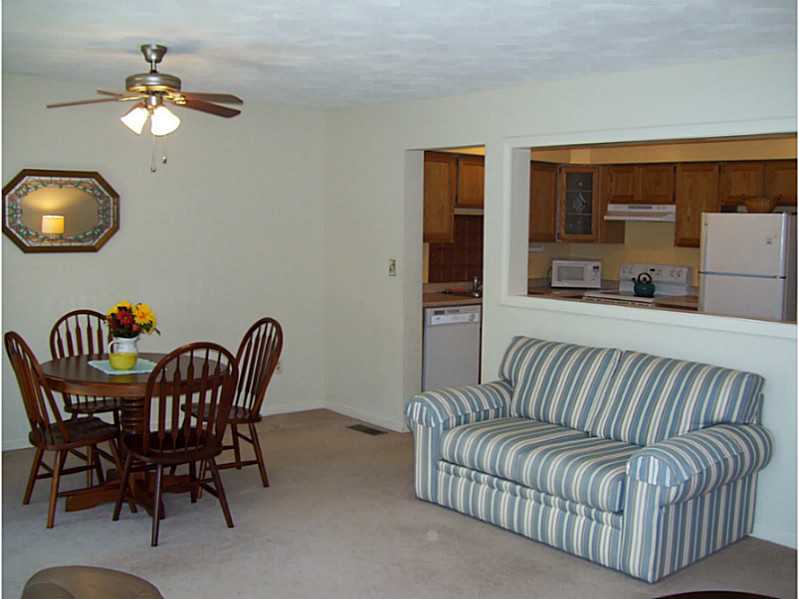 703 Brookhaven Ln, Woonsocket, RI 02895 photo 5
