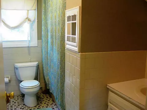 100 Oak Tree Ave, Warwick, RI 02886 photo 11