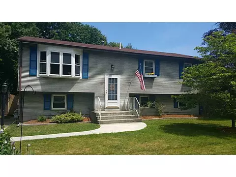100 Oak Tree Ave, Warwick, RI 02886 photo 1