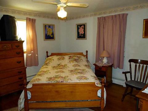 97 Marigold Dr, Warwick, RI 02889 photo 12