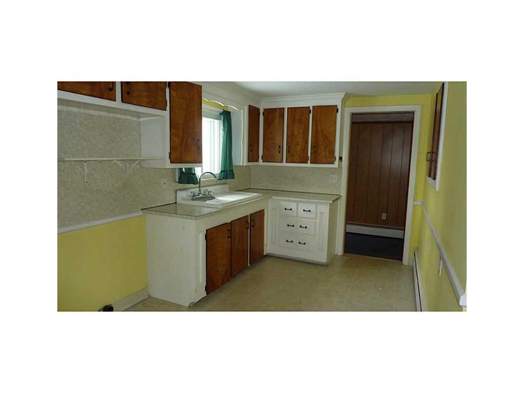 80 Partition St, Warwick, RI 02888 photo 4