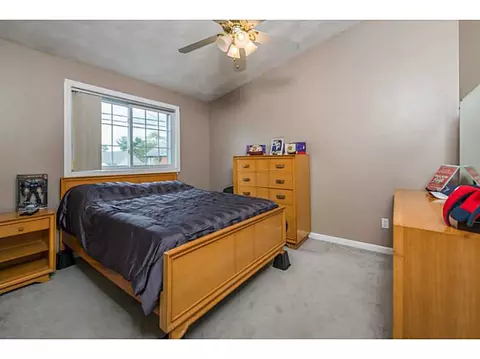 353 Asylum Rd, Warwick, RI 02886 photo 9