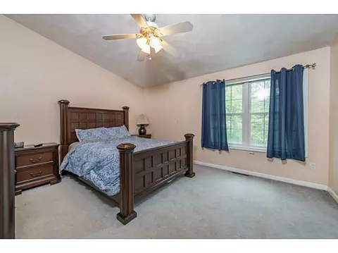 353 Asylum Rd, Warwick, RI 02886 photo 8