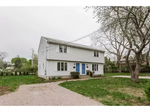28 Ann St, Westerly, RI 02891 photo 2