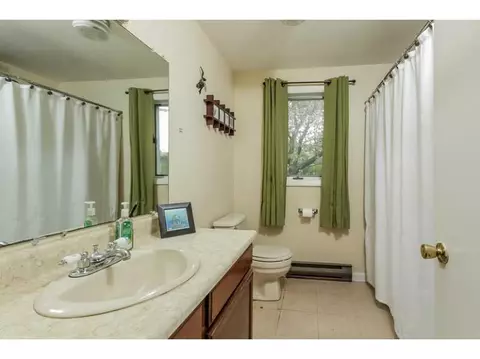 28 Ann St, Westerly, RI 02891 photo 17