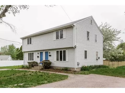 28 Ann St, Westerly, RI 02891 photo 3