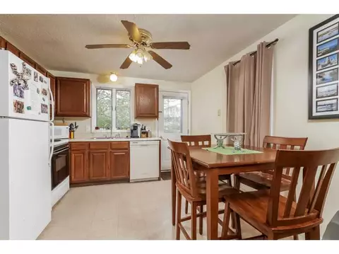 28 Ann St, Westerly, RI 02891 photo 15