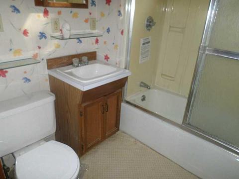 8 Cold Spring Pl, Woonsocket, RI 02895 photo 7