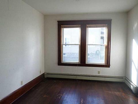8 Cold Spring Pl, Woonsocket, RI 02895 photo 11
