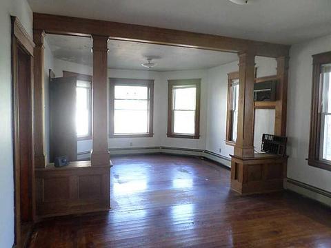 8 Cold Spring Pl, Woonsocket, RI 02895 photo 10