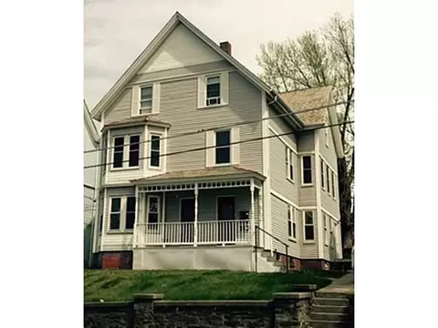 580 Park Ave, Woonsocket, RI 02895 photo 1