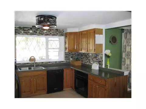 98 Cooper Rd, Glocester, RI 02814 photo 9
