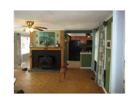 98 Cooper Rd, Glocester, RI 02814 photo 3