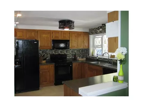 98 Cooper Rd, Glocester, RI 02814 photo 10