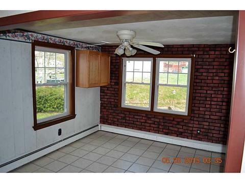 140 Star Ave, Woonsocket, RI 02895 photo 4