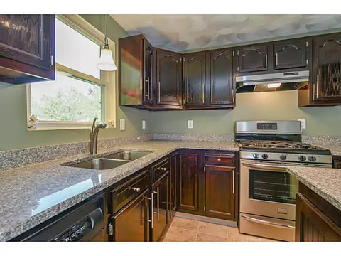 117 Staples Ave, Warwick, RI 02886 photo 13