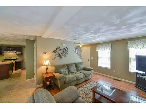 117 Staples Ave, Warwick, RI 02886 photo 6