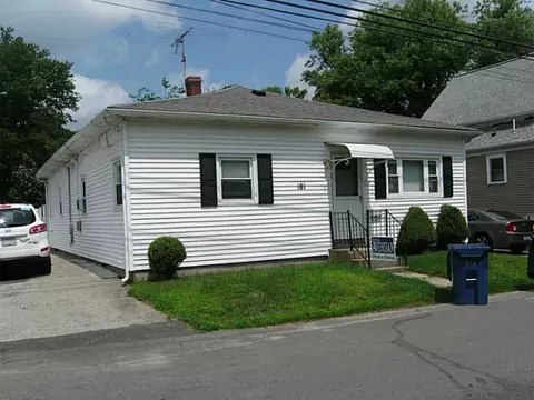 181 Grove Ave, Warwick, RI 02889 photo 2