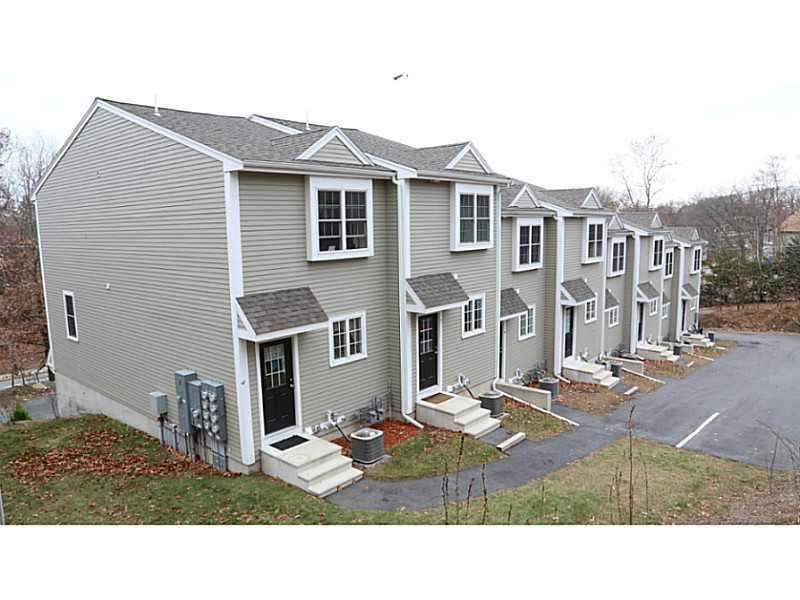 326 Mendon Rd, Woonsocket, RI 02895 photo 1