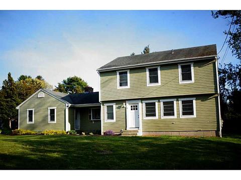 11 Cedar Crest Dr, Westerly, RI 02891 photo 1