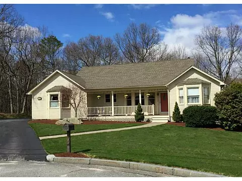 200 Spring Water Dr, Woonsocket, RI 02895 photo 1