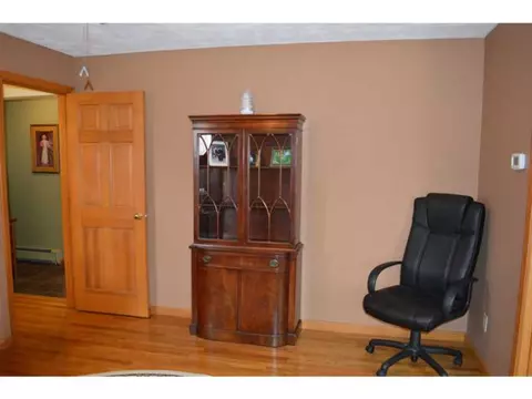 200 Spring Water Dr, Woonsocket, RI 02895 photo 11