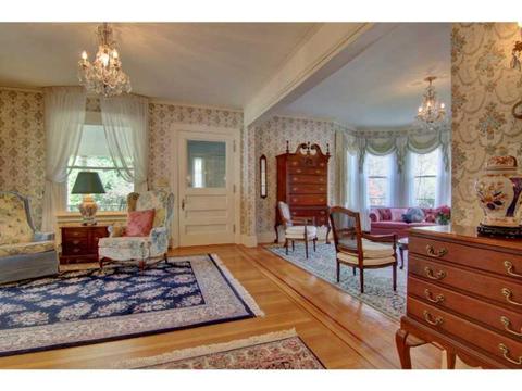 180 Winter St, Woonsocket, RI 02895 photo 4
