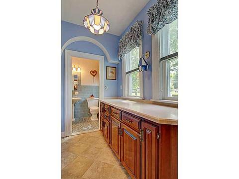 180 Winter St, Woonsocket, RI 02895 photo 12