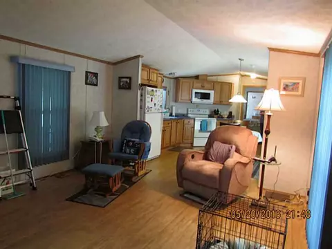 30 Maplewood Dr, Mapleville, RI 02839 photo 7