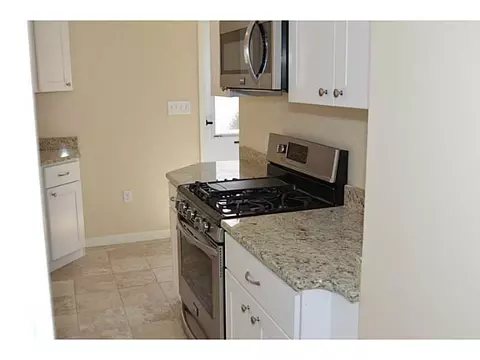 62 Barber Ave, Warwick, RI 02886 photo 4