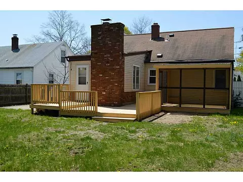 62 Barber Ave, Warwick, RI 02886 photo 8