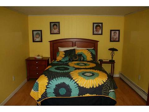 144 Lilac Ave, Woonsocket, RI 02895 photo 9