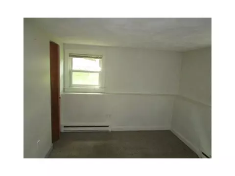 123 Snell St #10, Fall River, MA 02721 photo 4
