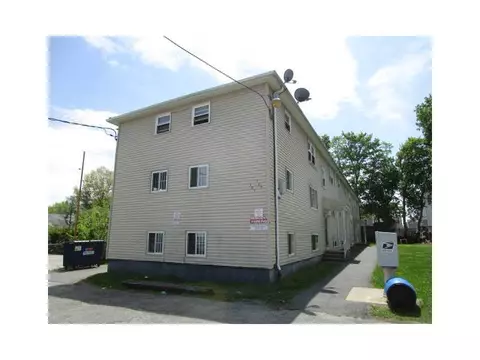 123 Snell St #10, Fall River, MA 02721 photo 2