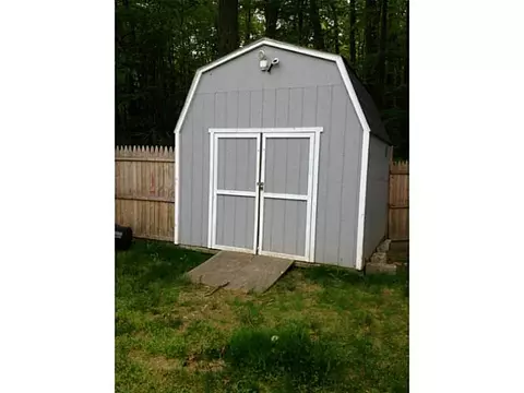 17 Hillside Dr, Mapleville, RI 02839 photo 7