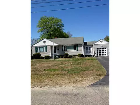 9 State St, Westerly, RI 02891 photo 2