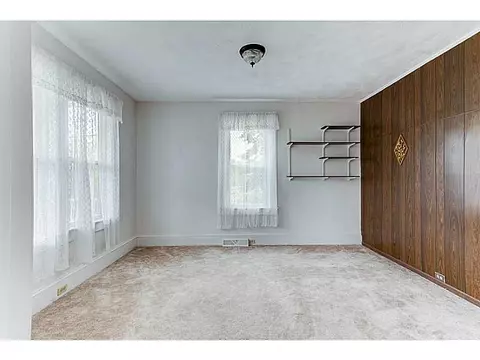 99 Gilbert St, Woonsocket, RI 02895 photo 22