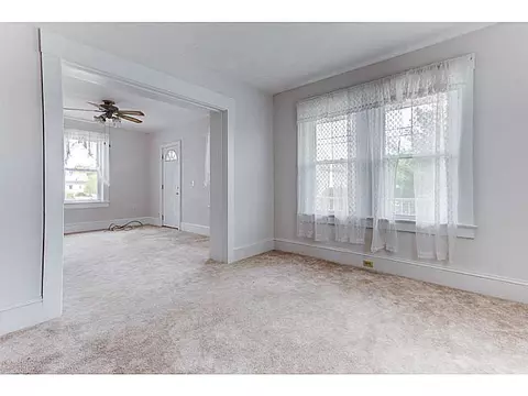 99 Gilbert St, Woonsocket, RI 02895 photo 23