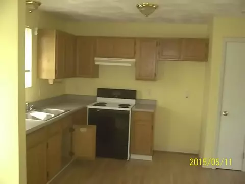 7 Stephanie Ct, Warwick, RI 02889 photo 5