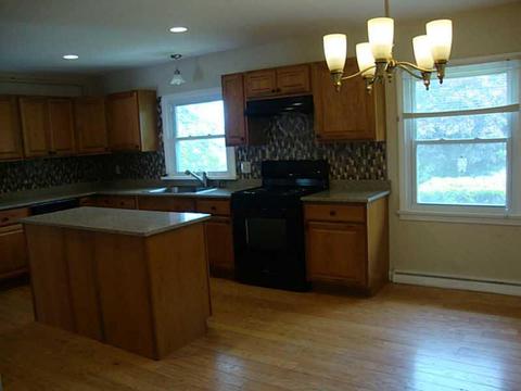 175 Boulevard, Middletown, RI 02842 photo 5