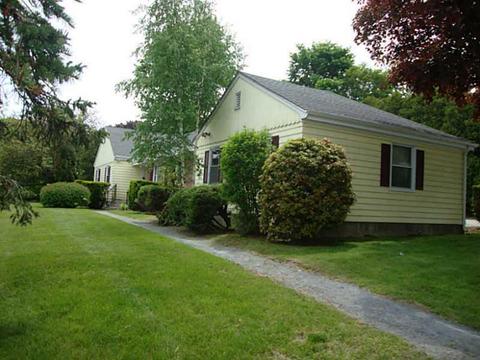 175 Boulevard, Middletown, RI 02842 photo 2